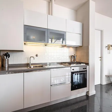 Apartment In Oggebbio With Lake Maggiore Views, Cleaning Included Apartamento *