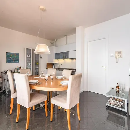 Apartment In Oggebbio With Lake Maggiore Views, Cleaning Included Apartamento Oggebbio